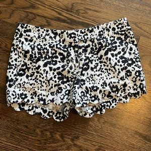 Linen Shorts - Scallop Hem